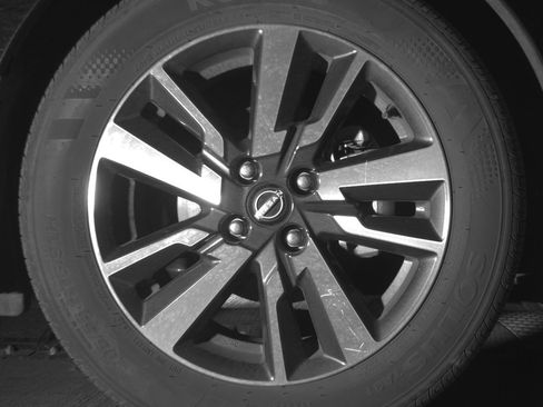 Used 2025 Nissan Versa SV image 13