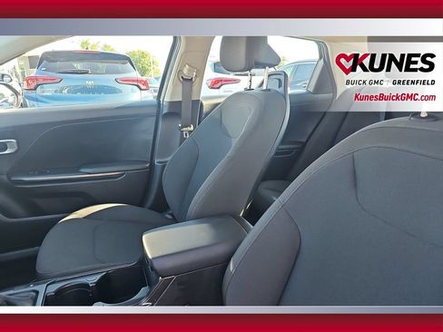 Used 2026 Kia K4 FWD image 23