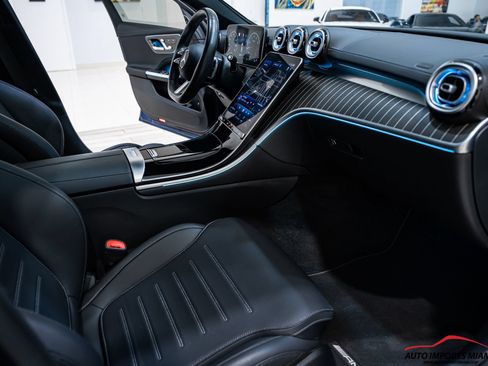 Used 2023 Mercedes-Benz C 300 Sedan image 11