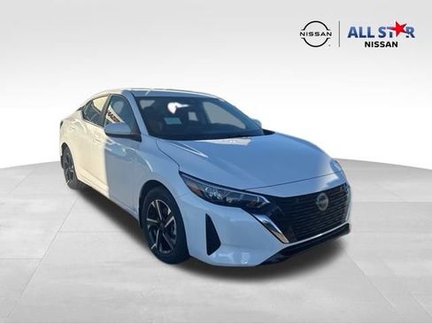 Used 2025 Nissan Sentra SV image 1