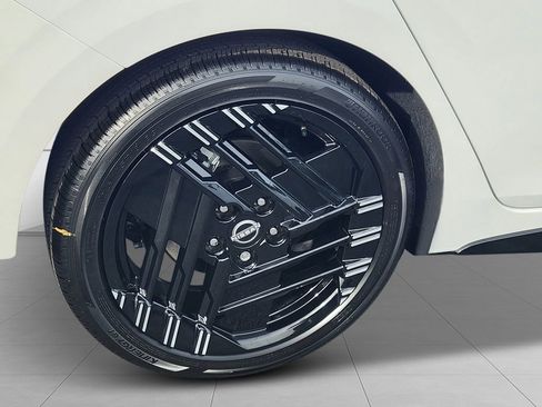 New 2026 Nissan Sentra SR w/ Floor Mat Package image 10