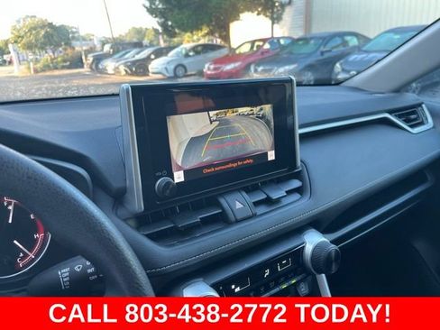 Used 2024 Toyota RAV4 LE FWD image 20