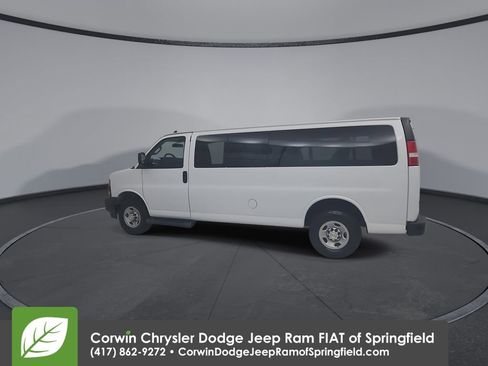 Used 2023 Chevrolet Express 3500 LS RWD image 10