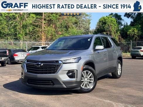 Used 2023 Chevrolet Traverse LT AWD/4WD image 1