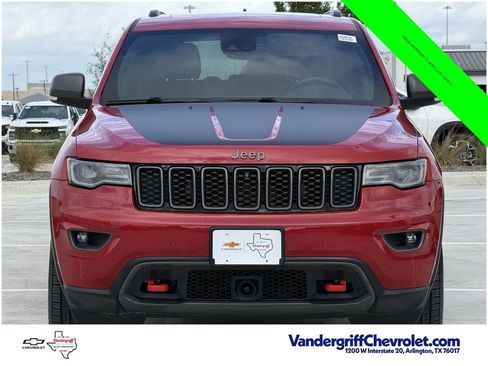 Used 2017 Jeep Grand Cherokee Trailhawk w/ Trailhawk Luxury Group AWD/4WD image 7
