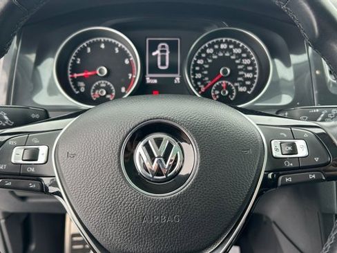 Used 2018 Volkswagen Golf Alltrack image 28