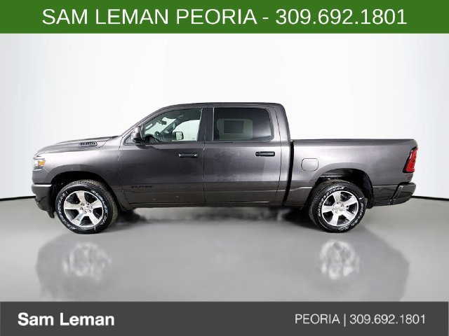 New 2026 RAM 1500 Express AWD/4WD image 4