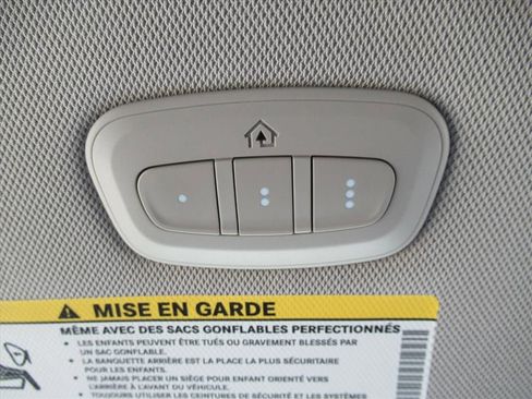 Certified 2024 Chrysler Pacifica Limited AWD/4WD image 35