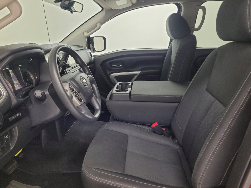 Used 2018 Nissan Titan SV RWD image 17