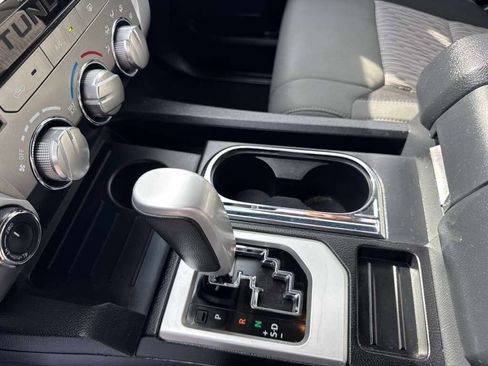 Used 2017 Toyota Tundra SR5 w/ SR5 Upgrade Package AWD/4WD image 15