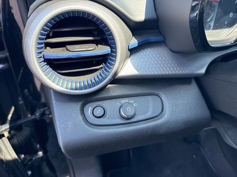 Used 2024 Chevrolet Trax LS w/ LS Convenience Package image 13