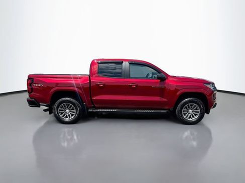Used 2023 Chevrolet Colorado LT w/ LT Convenience Package II AWD/4WD image 5