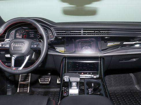 Used 2024 Audi RS Q8 image 25