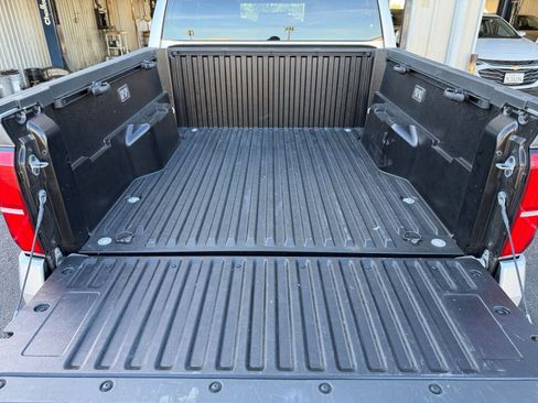 Used 2025 Toyota Tacoma TRD Off-Road image 29