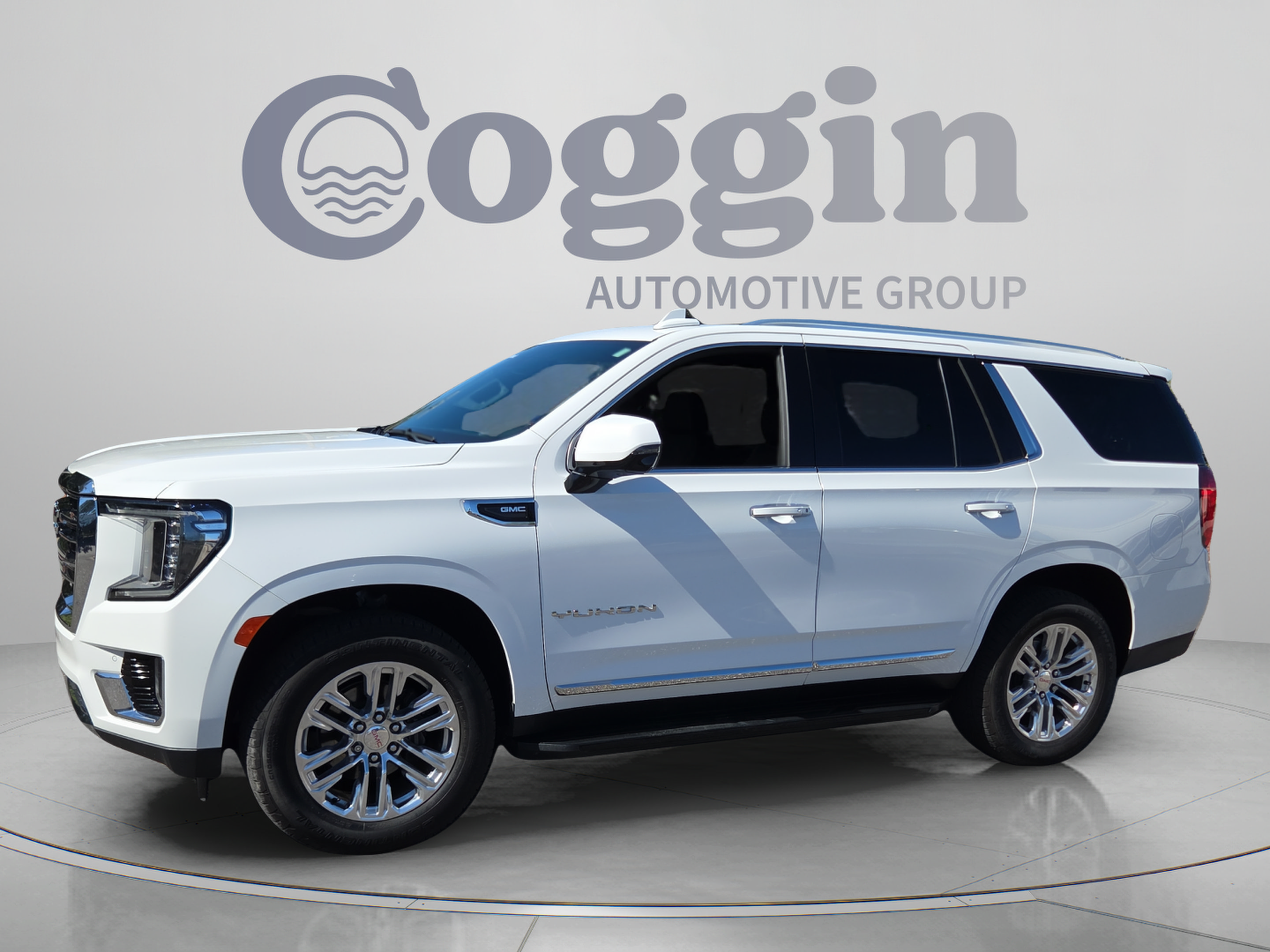 Used 2022 GMC Yukon SLT w/ SLT Premium Package AWD/4WD image 1