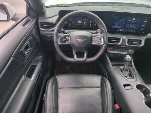 Used 2024 Ford Mustang GT Premium image 15