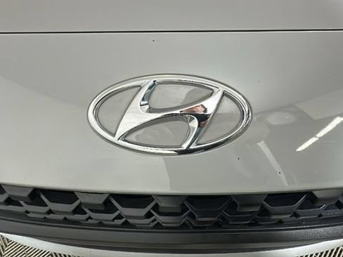 Used 2023 Hyundai Kona SEL w/ Cargo Package AWD/4WD image 8