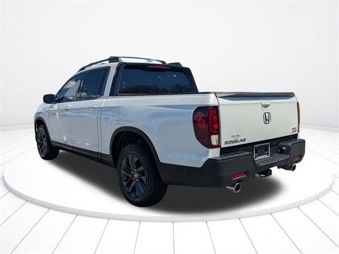 Used 2021 Honda Ridgeline Sport image 15