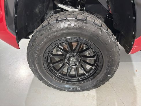 Used 2024 Toyota Tundra Platinum image 4