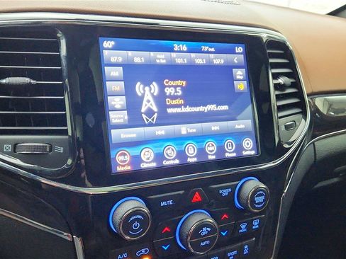 Used 2021 Jeep Grand Cherokee Overland image 29