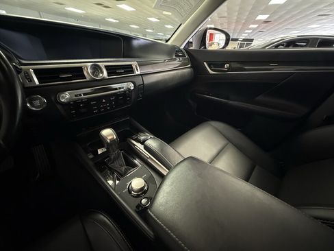 Used 2016 Lexus GS 200t RWD image 34