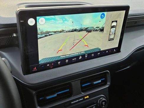 New 2026 Ford Maverick Lobo image 12