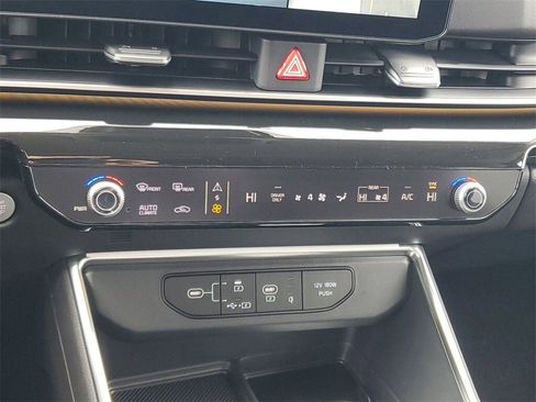 New 2026 Kia Carnival SX Prestige image 18