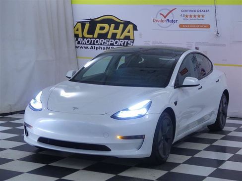 Used 2023 Tesla Model 3 Standard Range RWD image 3