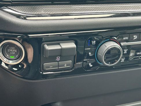 New 2026 Chevrolet Silverado 2500 ZR2 w/ ZR2 Bison Edition AWD/4WD image 23
