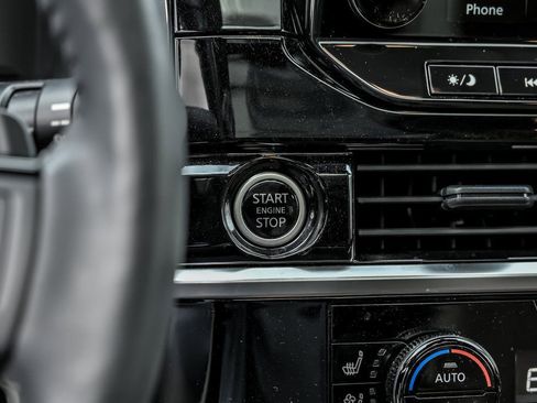 Used 2024 Nissan Pathfinder Platinum w/ Cargo Package image 21