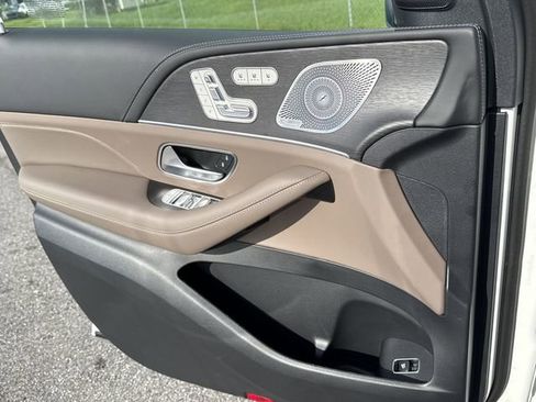 New 2025 Mercedes-Benz GLS 580 4MATIC image 22