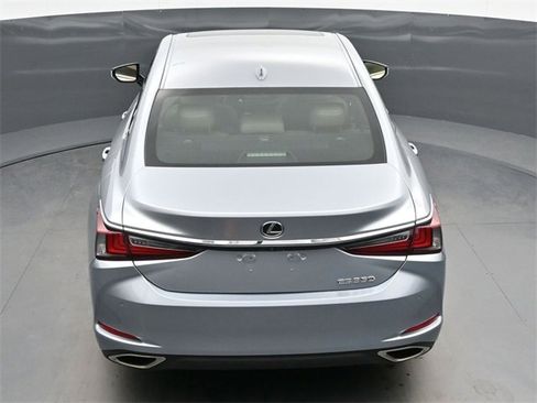 Used 2024 Lexus ES 350 w/ Premium Package image 21