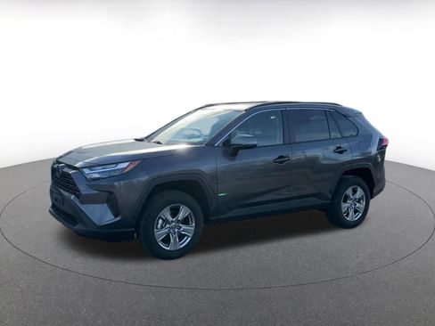Used 2025 Toyota RAV4 XLE image 8
