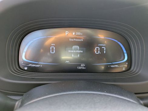 Certified 2025 Hyundai Venue Limited image 19