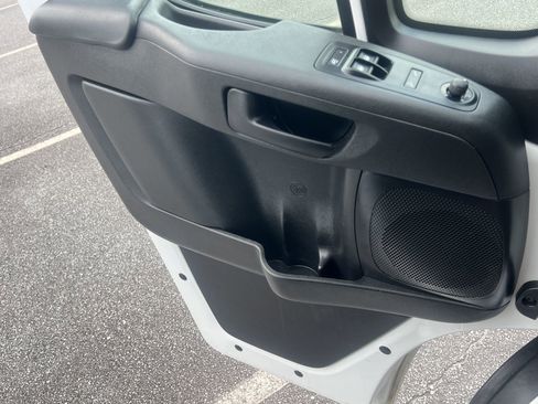 Used 2025 RAM ProMaster 2500 w/ Convenience Group FWD image 15