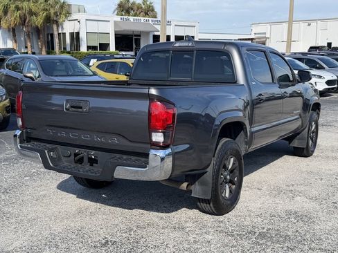 Used 2022 Toyota Tacoma SR5 RWD image 5