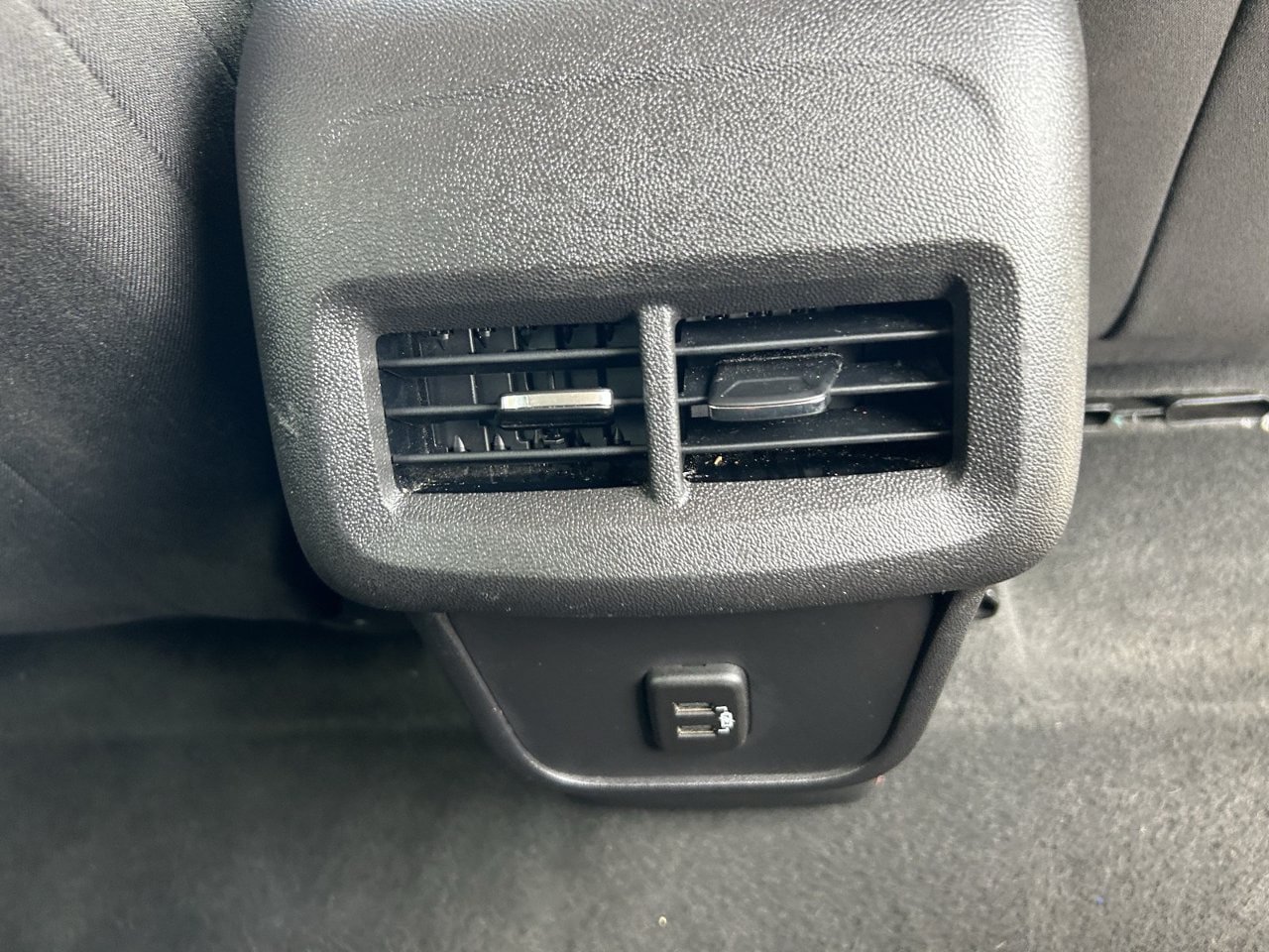 Used 2024 Chevrolet Equinox LT FWD image 15