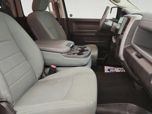 Used 2019 RAM 1500 Express AWD/4WD image 25