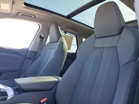 New 2025 Audi Q5 Premium Plus image 17