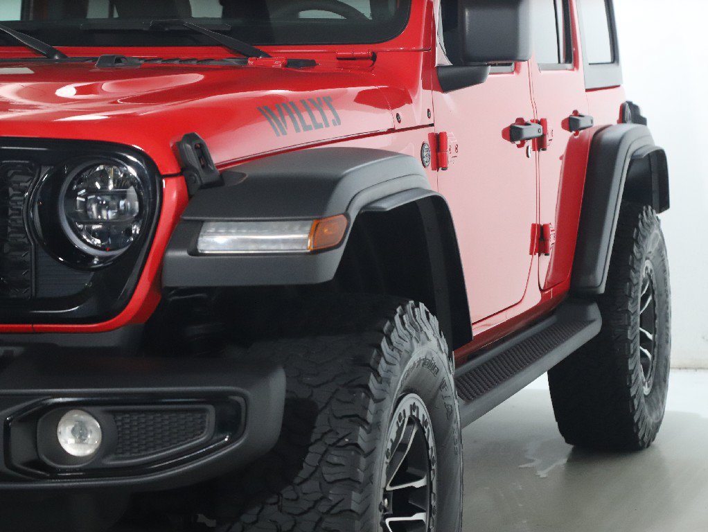 Used 2025 Jeep Wrangler Unlimited Sport AWD/4WD image 5