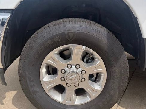 Used 2025 RAM 2500 Big Horn AWD/4WD image 5