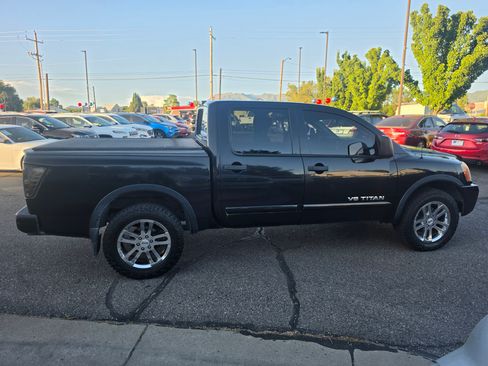 Used 2014 Nissan Titan PRO-4X AWD/4WD image 6