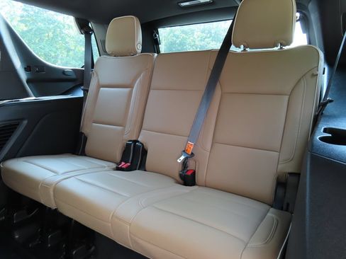 Used 2022 Chevrolet Tahoe Premier AWD/4WD image 30