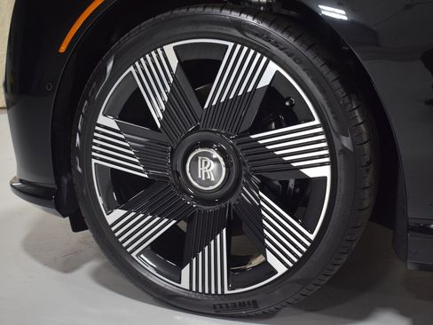 New 2024 Rolls-Royce Spectre w/ Spectre Launch Package image 16