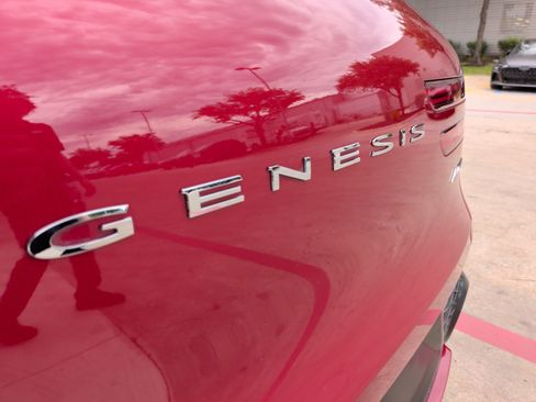 Used 2022 Genesis GV70 3.5T Sport w/ Sport Advanced Package AWD/4WD image 39