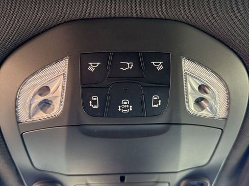 New 2026 Chrysler Pacifica Select AWD/4WD image 26