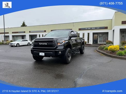 Used 2014 Toyota Tundra Limited w/ Limited Premium Package AWD/4WD image 4