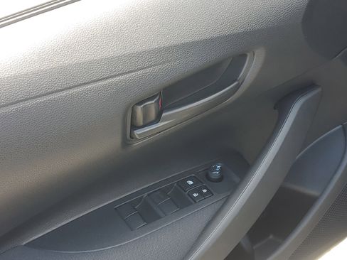 Used 2024 Toyota Corolla LE image 21