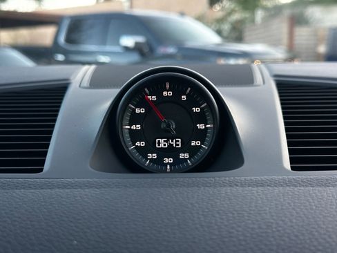 Used 2022 Porsche Cayenne Coupe image 57