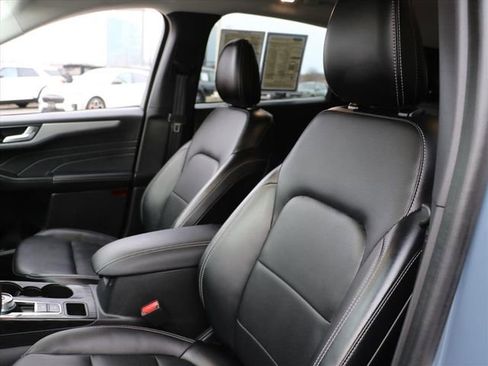 Used 2024 Ford Escape Platinum image 28